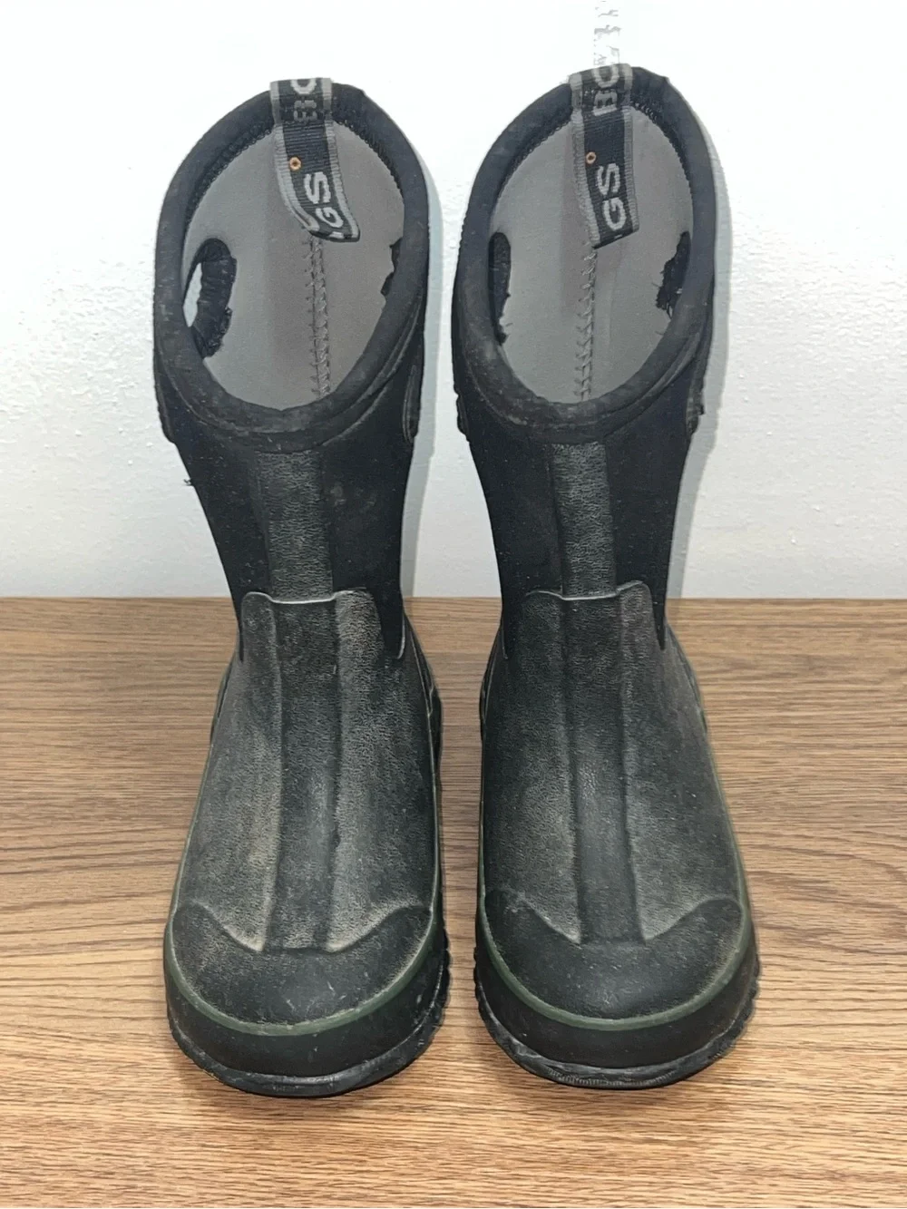 BOGS Classic High Kids Size 11 Black Waterproof Insulated Rain Snow Boots